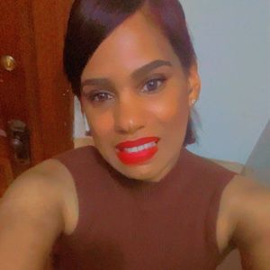 Meet your Posher, Gregoria